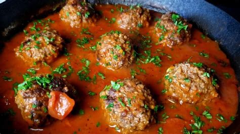  Minchiang Meatballs: Una Sinfonia di Sapori Piccanti e Accattivanti?