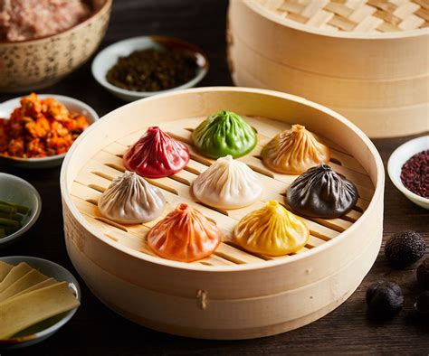  Xiao Long Bao: Un morso di paradiso che fonde sapori dolci e piccanti in un abbraccio avvolgente!